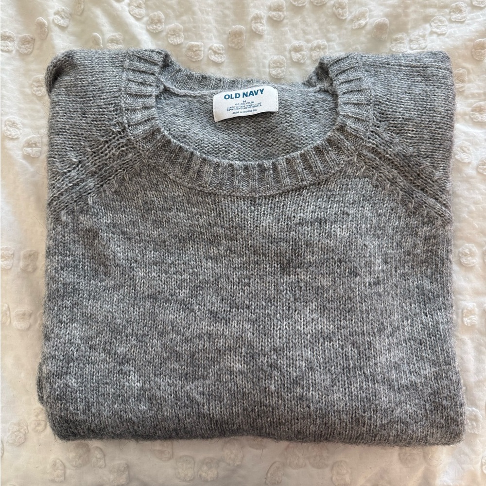 Old Navy Heather Gray Crew Neck Sweater
